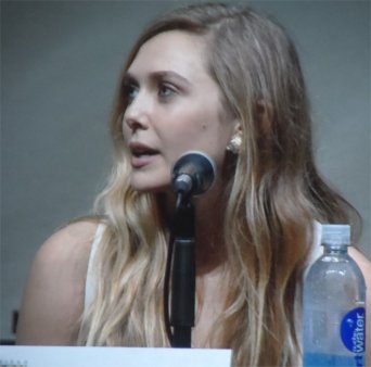 Elizabeth Olson at Comic-Con 2013 for Godzilla, in Hall H