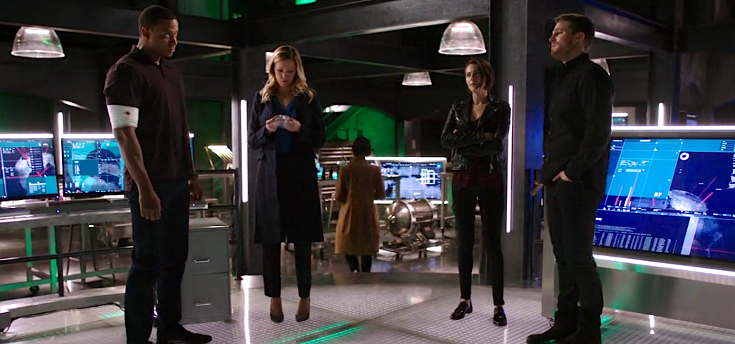 Arrow, Season 4 Episode 11, AWOL