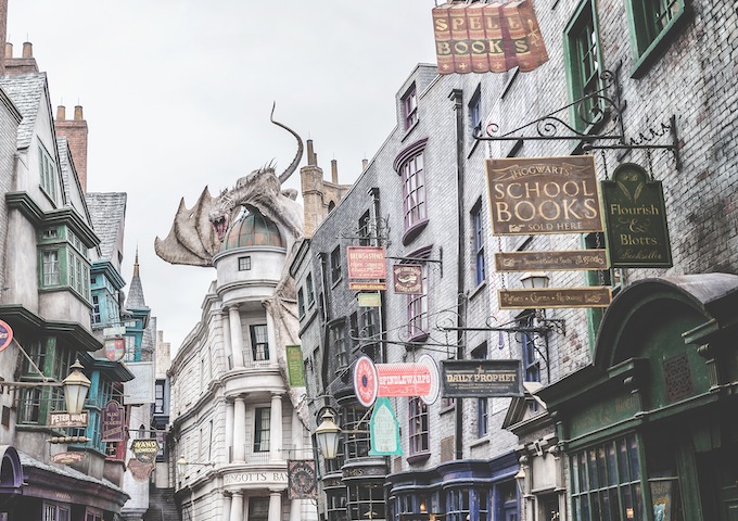 Bandwagon Corner, Harry Potter