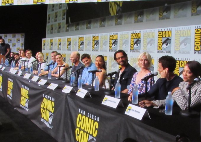 Cast and creators of Westworld at SDCC 2017