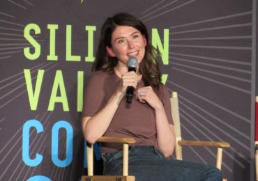 Jewel Staite at Silicon Valley Comic Con 2018